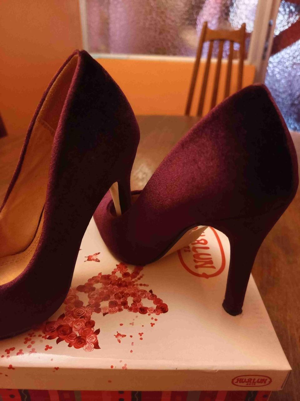 Zapatos de tacón burdeos - miniatura 3