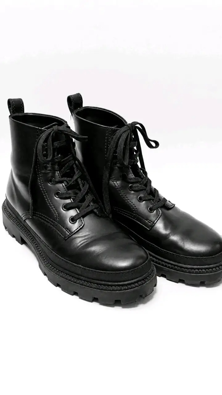 Botines negros - miniatura 1