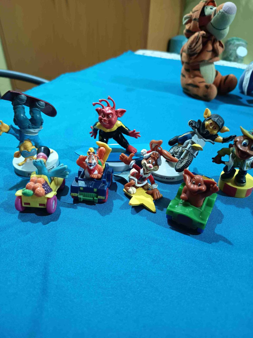 Lote de figuras coleccionables - miniatura 1