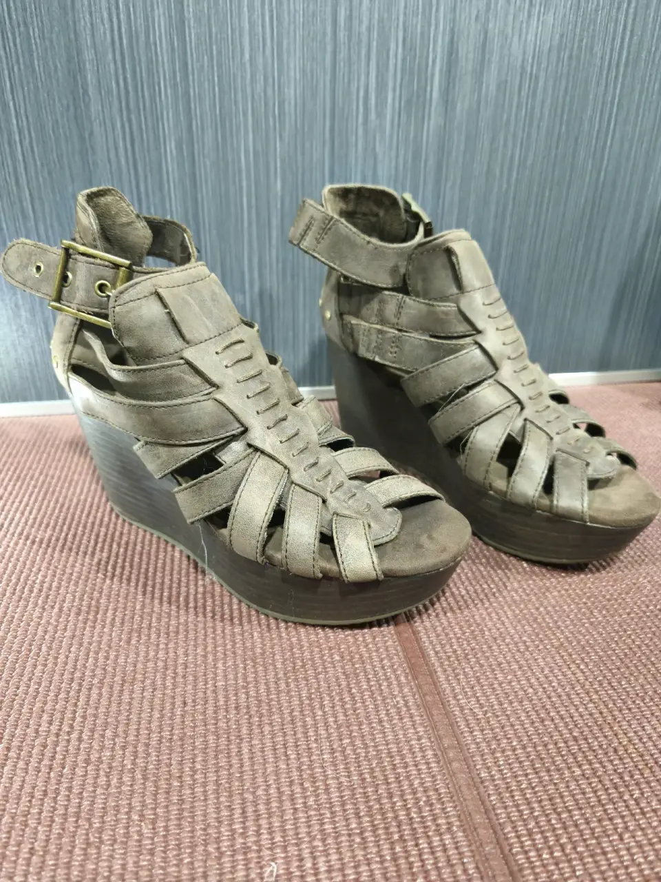 Sandalias plataforma marrón oscuro CAT 35 - miniatura 1