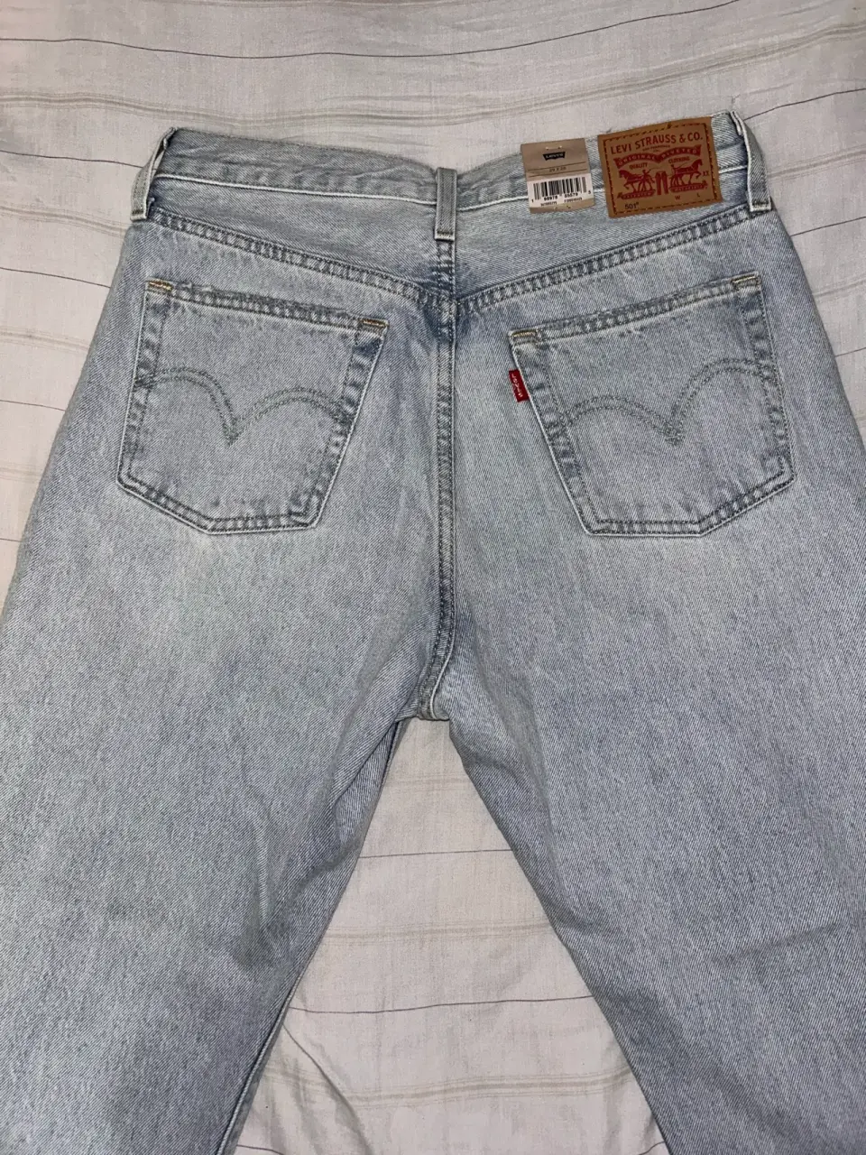 Jeans Levi's 501 desgastados - miniatura 2