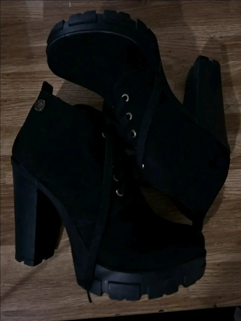 Botines negros de gamuza - miniatura 3