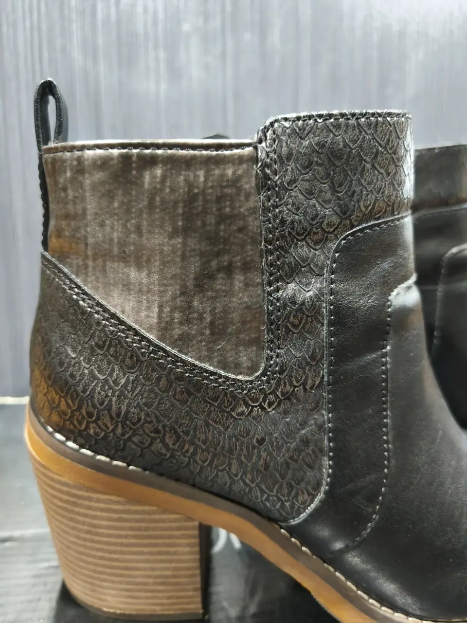 Botines negros de cuero - miniatura 6