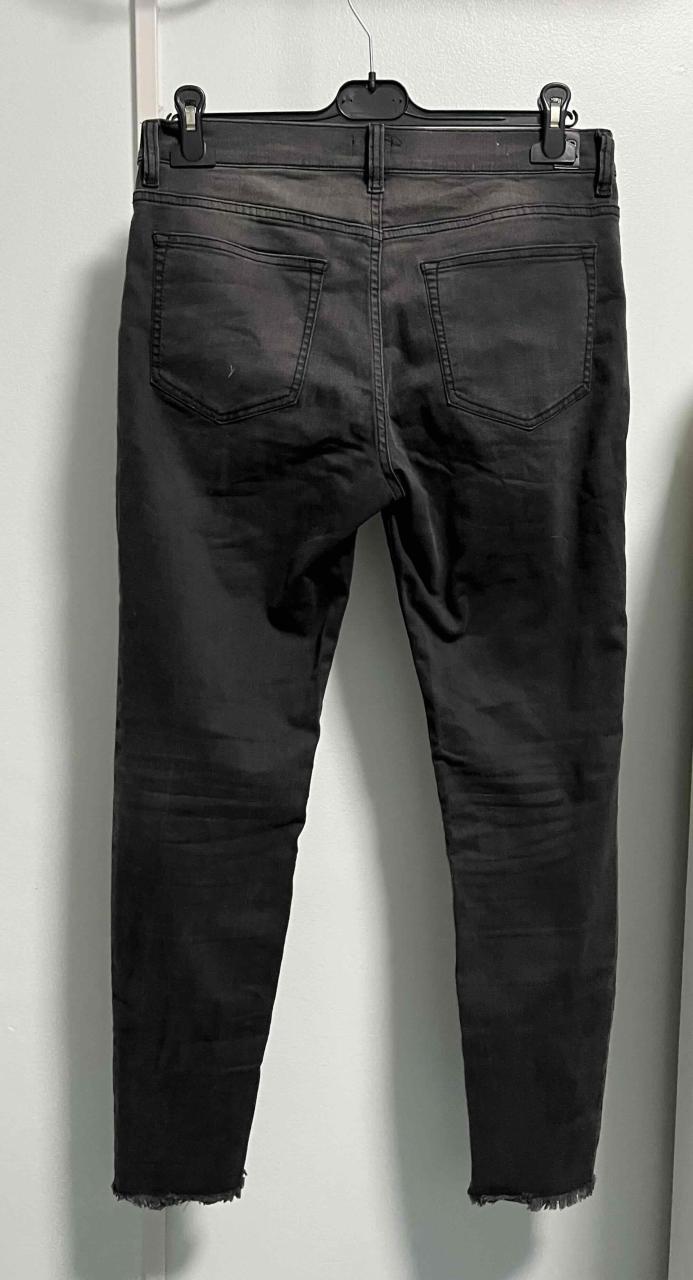 Jeans negros rasgados - miniatura 2