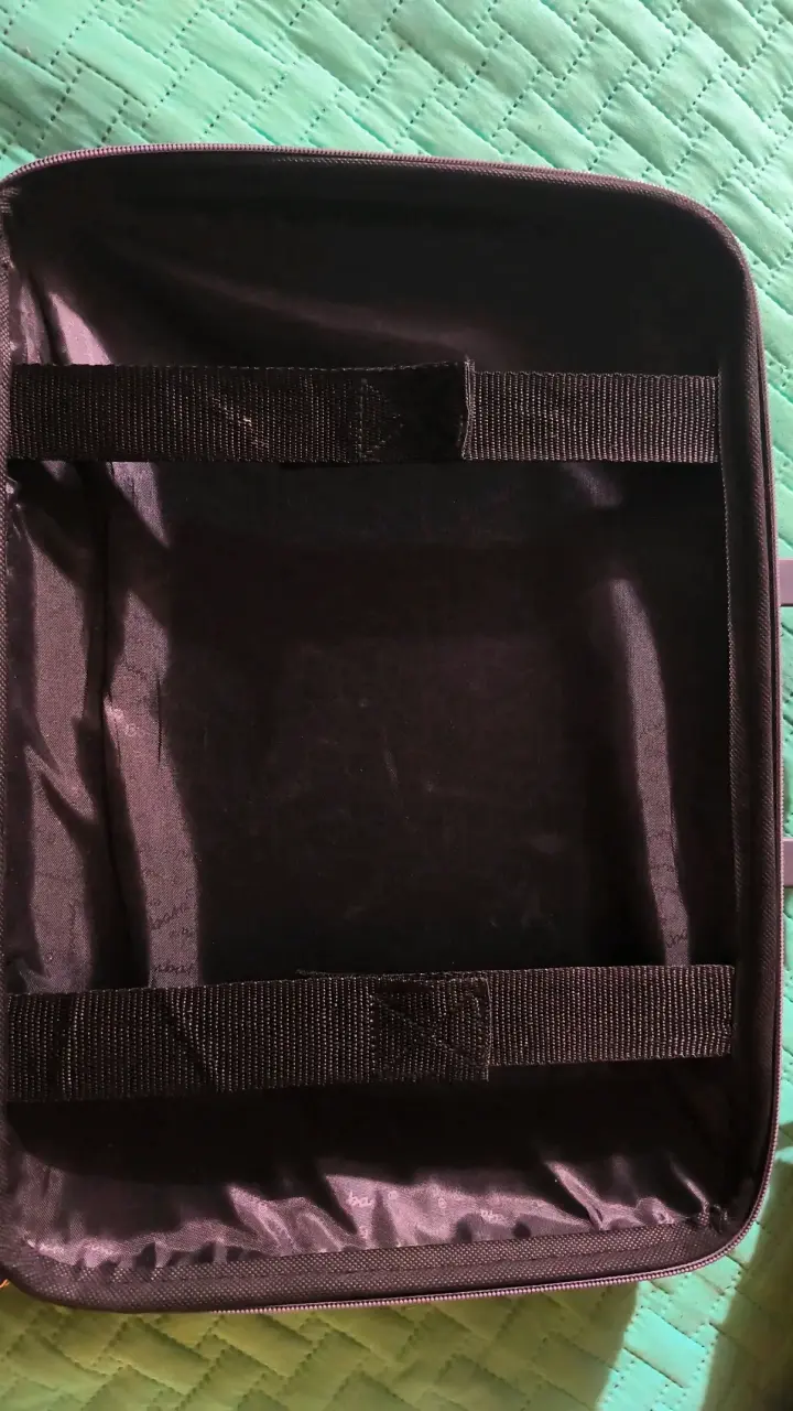 Maletín Bombata Classic para Laptop de 15.6 - miniatura 4