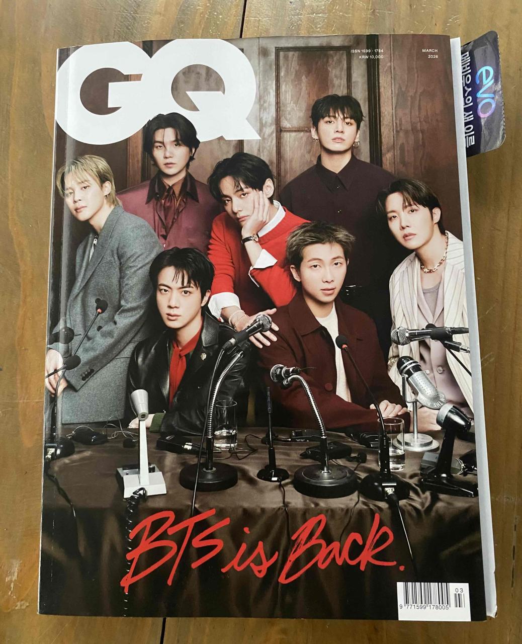 Revista GQ edición BTS - miniatura 1