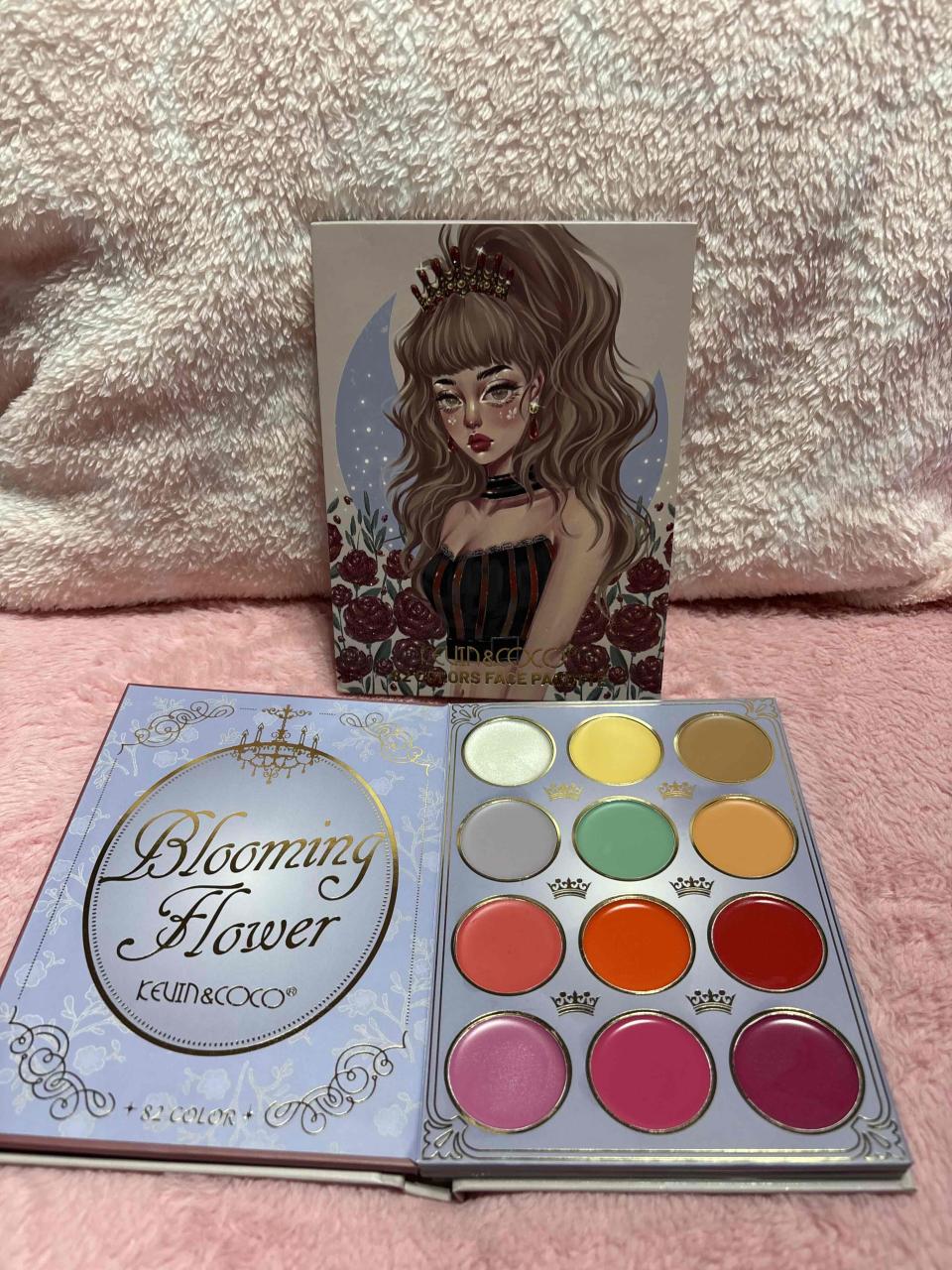Paleta de maquillaje artística - miniatura 3