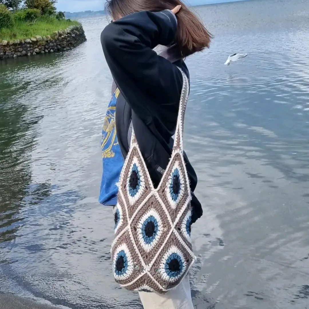 Bolso tejido a crochet