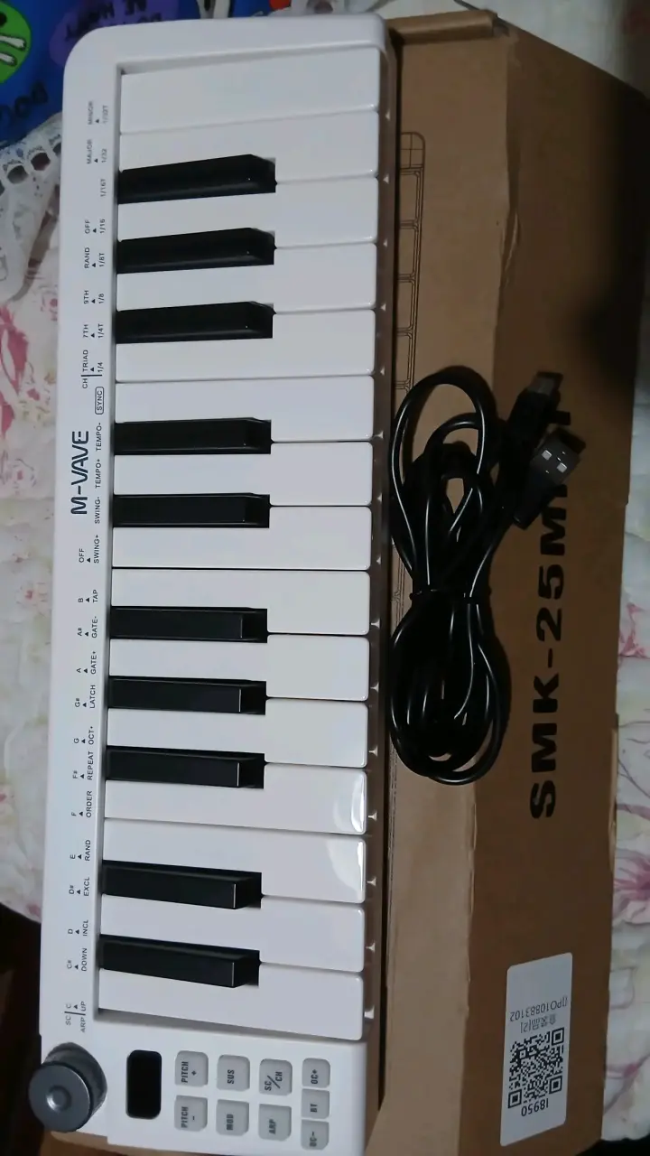 Teclado MIDI M-Wave SMK-25 Mini - miniatura 2