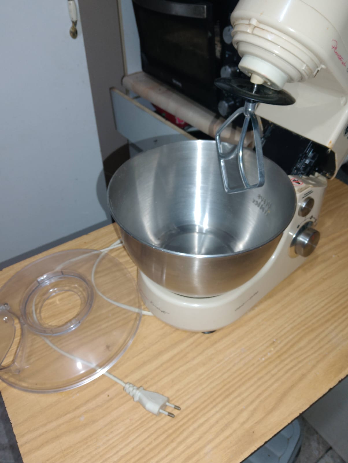 Batidora Planetaria 700W Ursus Trotter - miniatura 2