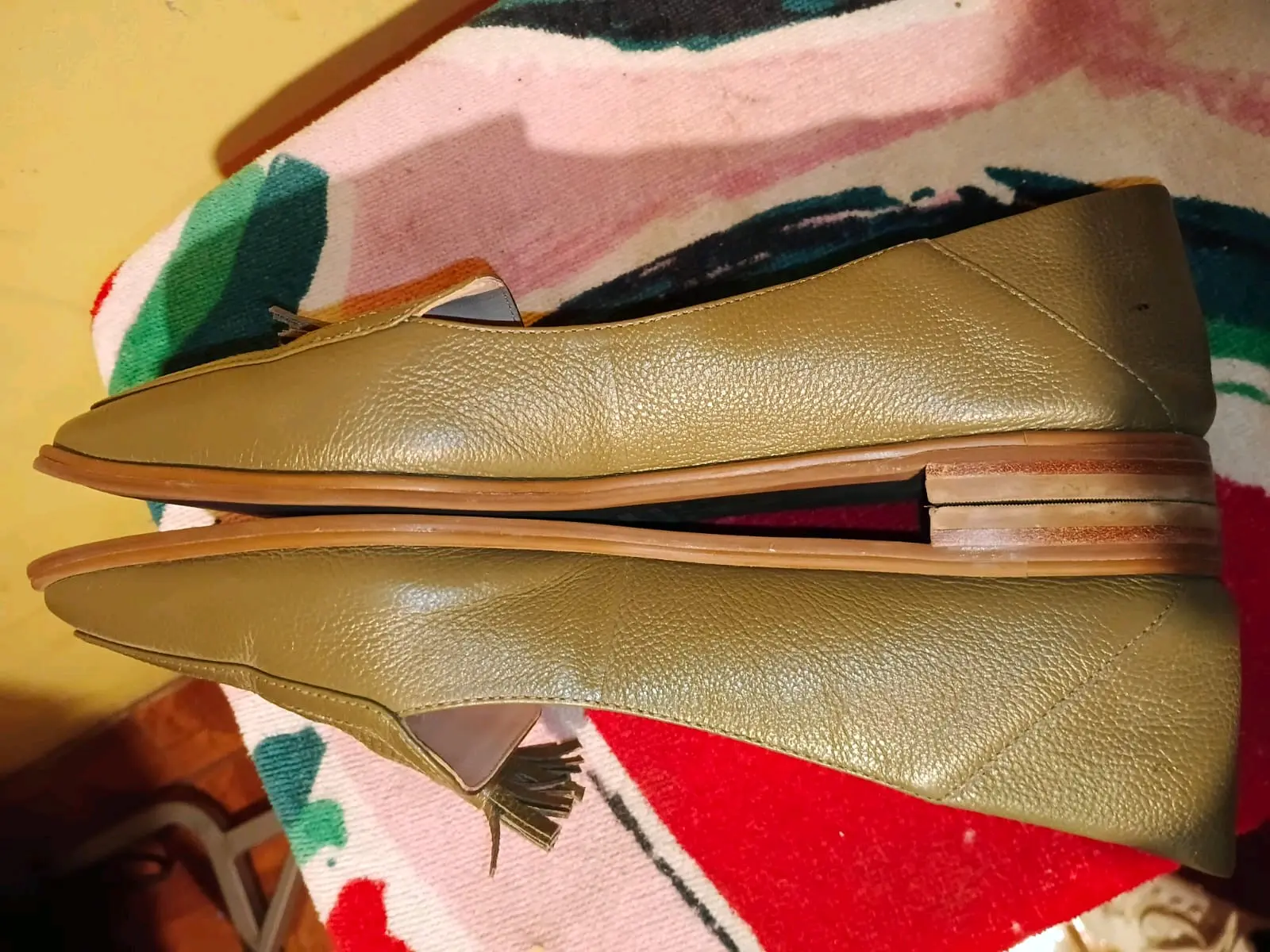 Zapato número 39 mingos planos de cuero con borlas - miniatura 5