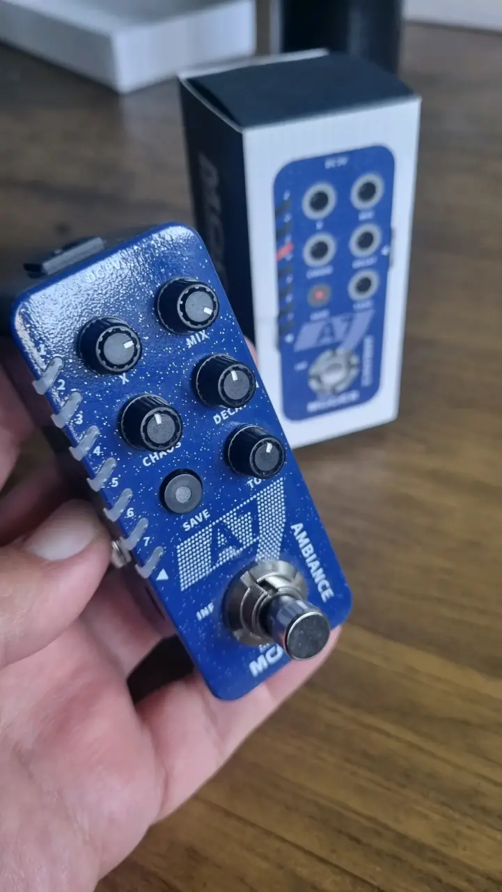 Pedal Reverb Mooer A7 - miniatura 1
