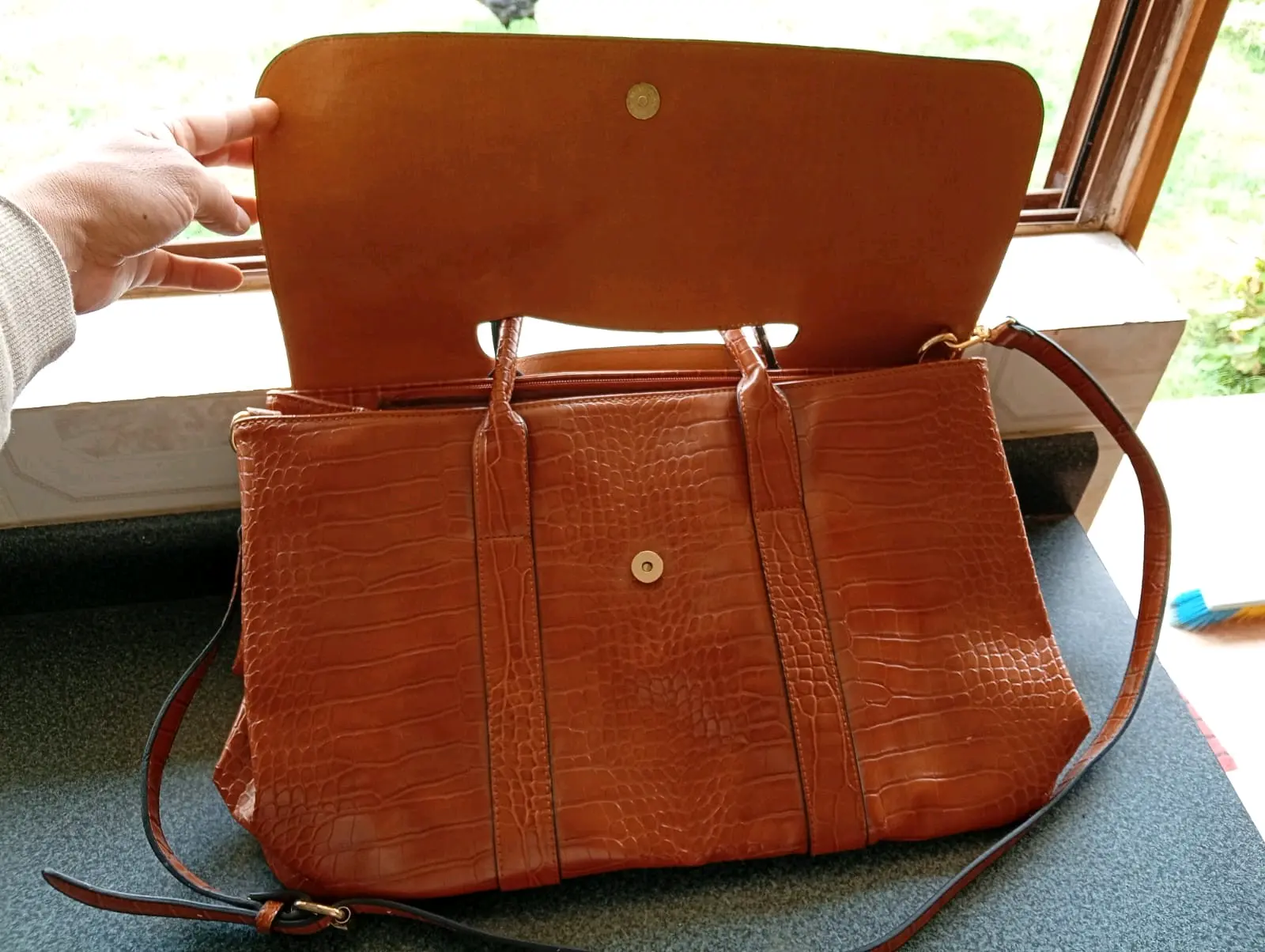 Cartera de cuero estilo croco marrón - miniatura 3