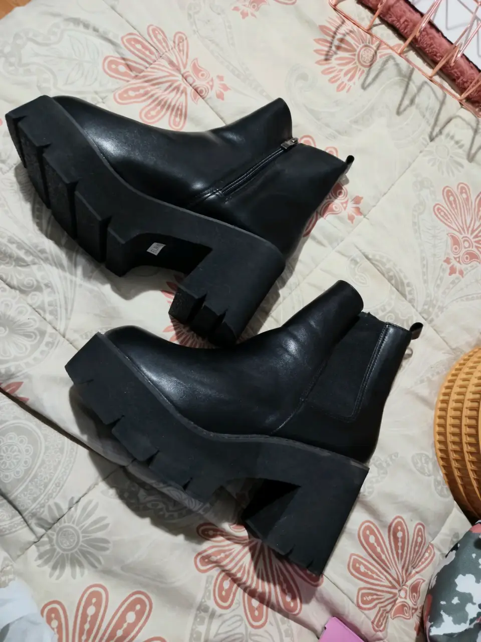 Botines negros de plataforma - miniatura 1