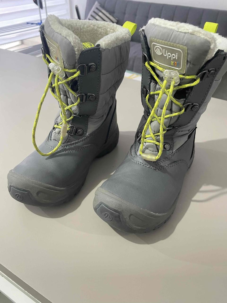 Botas infantiles grises impermeables número 31 - miniatura 2