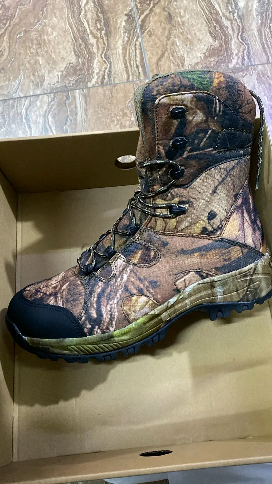 Botas tácticas con diseño camuflado - miniatura 6