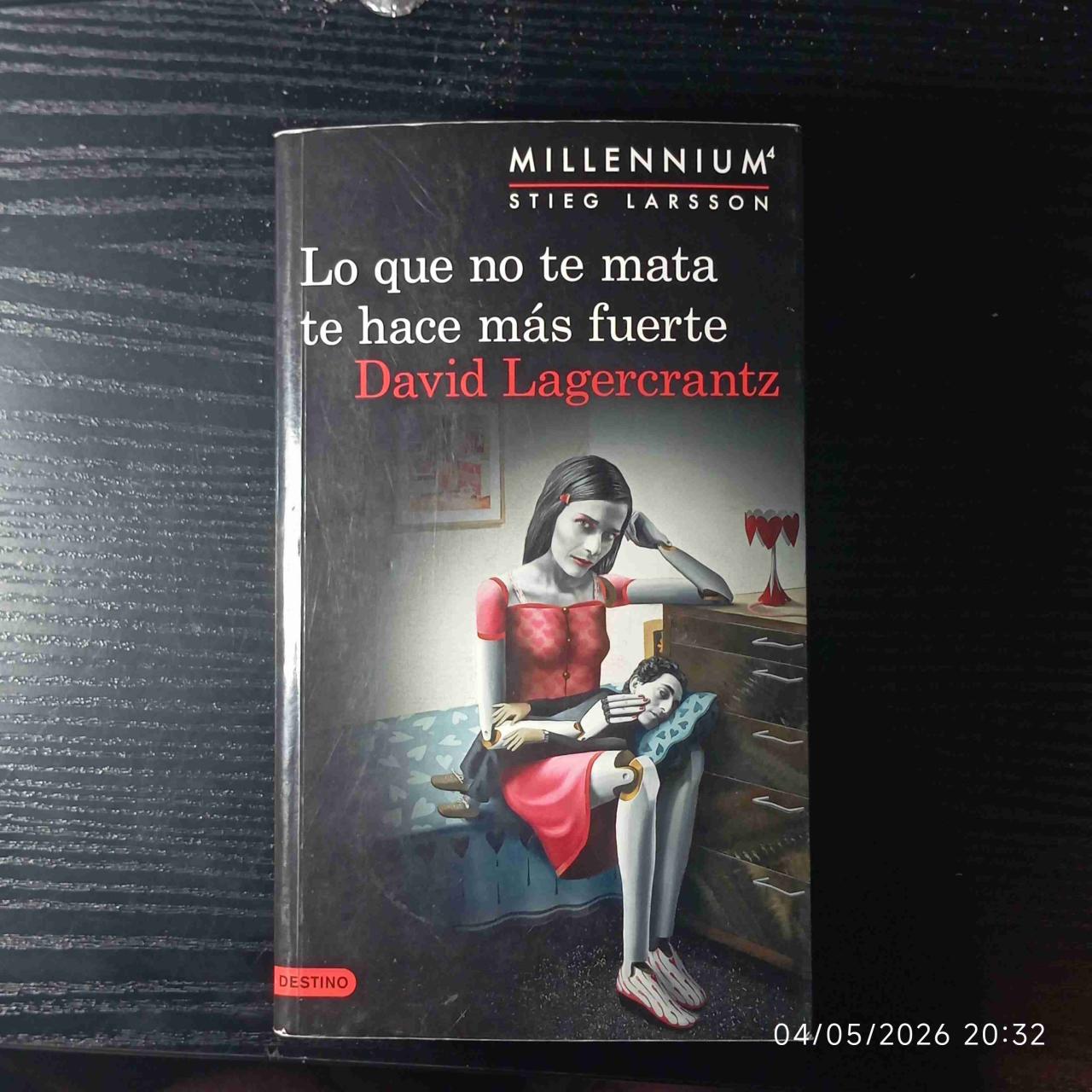 Libro "Lo que no te mata te hace más fuerte" - miniatura 1