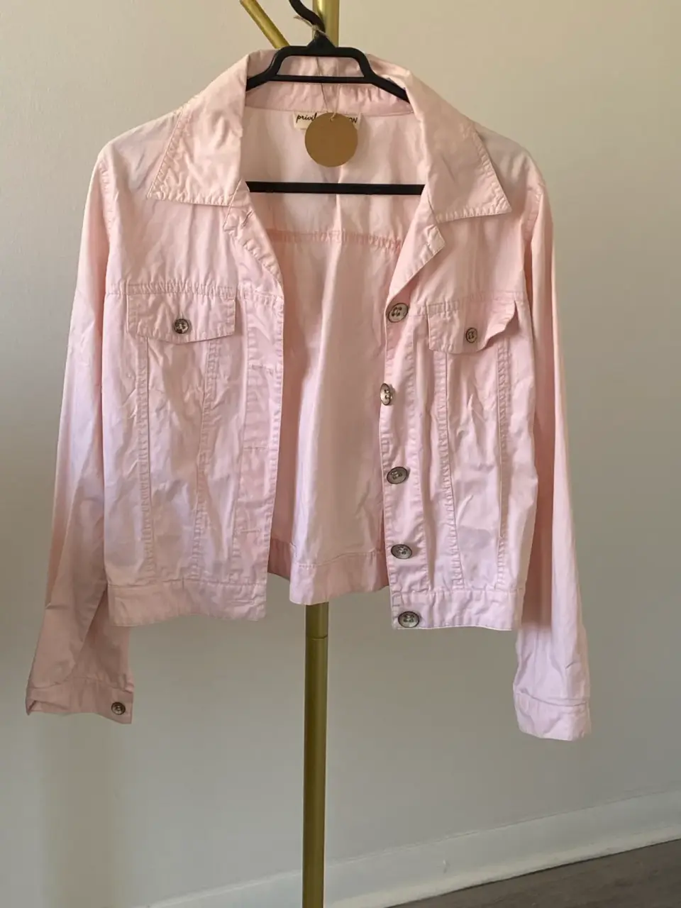 Chaqueta de mezclilla rosa