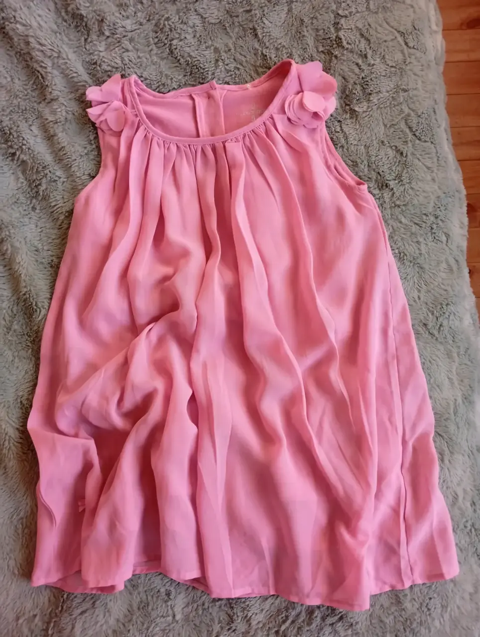 Vestido rosa sin mangas