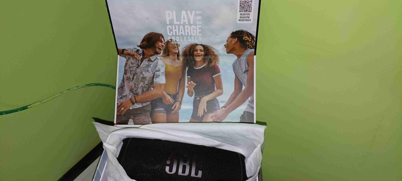 Parlante JBL Charge 5 nuevo - miniatura 2