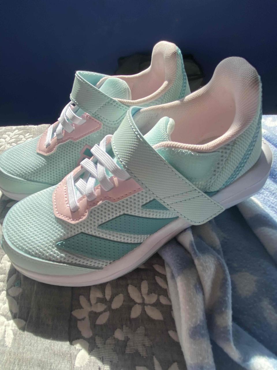 Zapatillas deportivas celeste rosadas 31 - miniatura 1