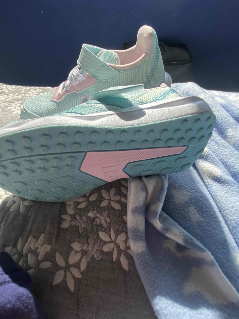 Zapatillas deportivas celeste rosadas 31 - miniatura 3
