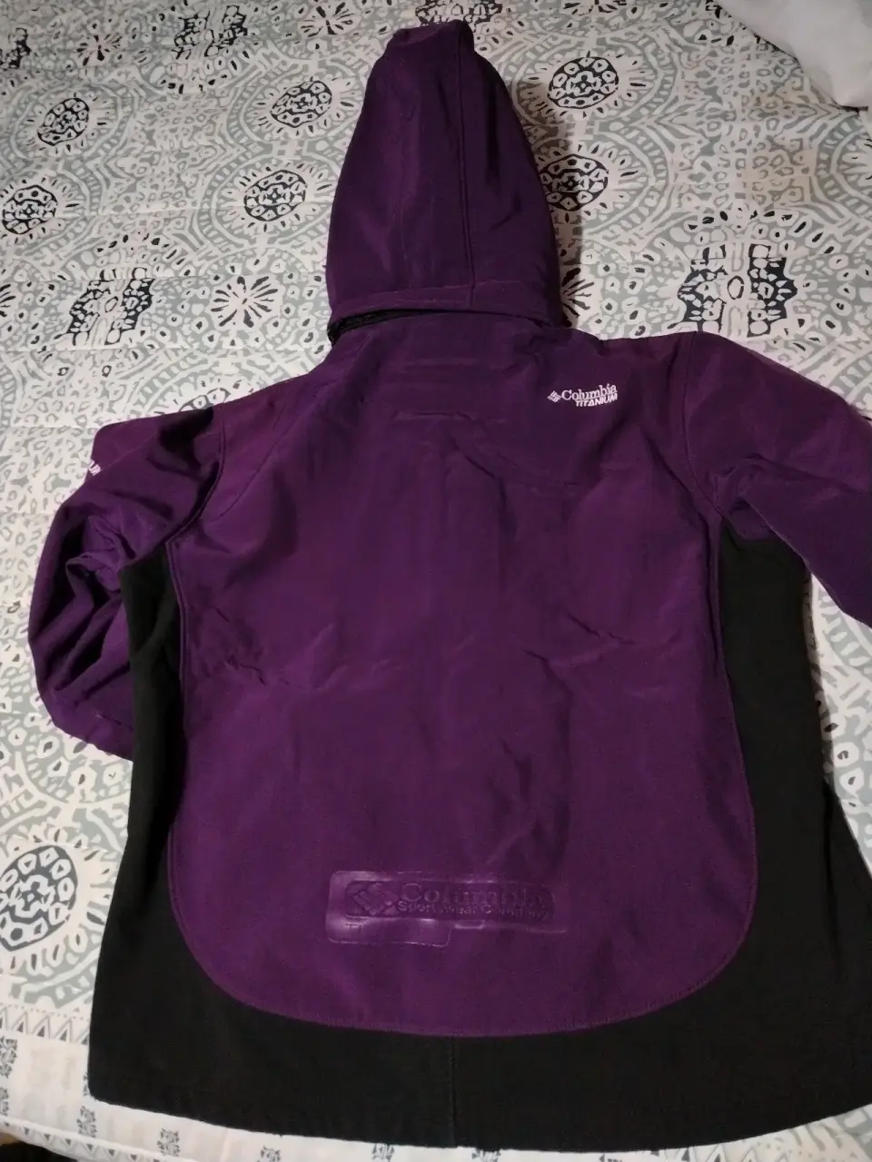 Chaqueta morada Columbia con capucha - miniatura 2