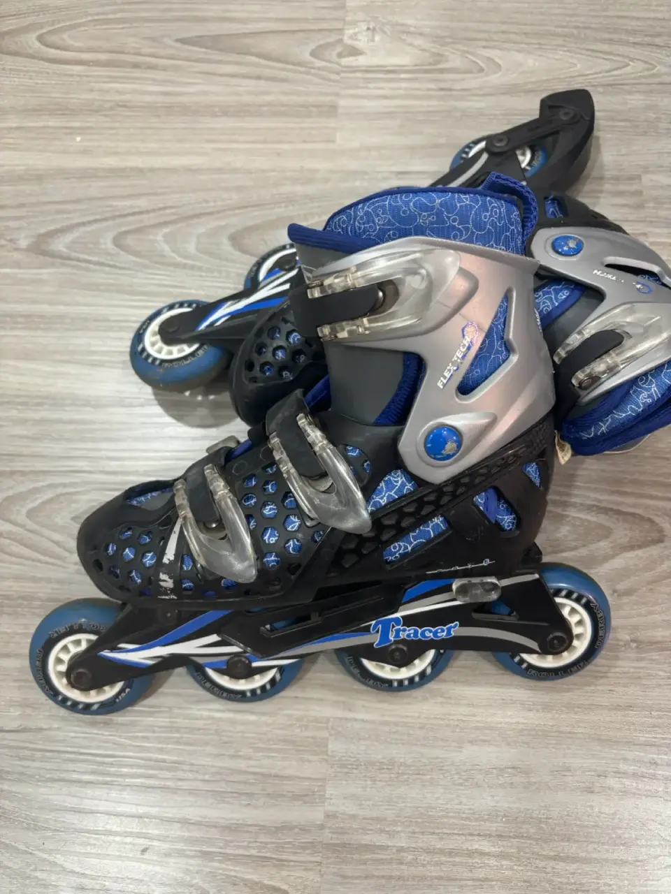 Patines azules Tracer - miniatura 2