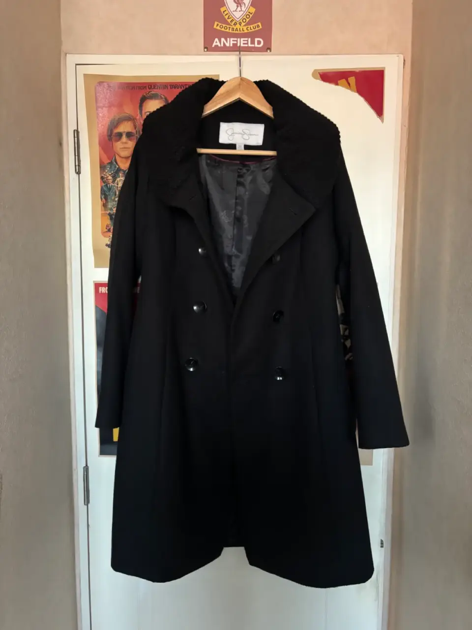 Abrigo negro con cuello ancho - miniatura 4