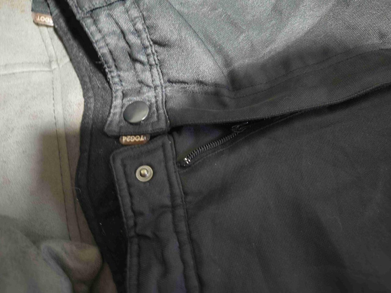 Pantalón negro termico con bolsillos - miniatura 6