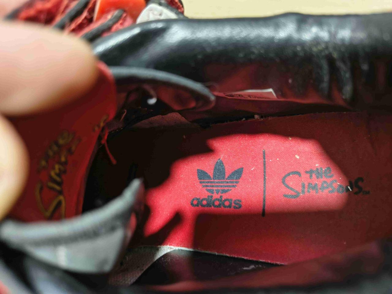 Zapatillas Adidas edición los simpsons - miniatura 3