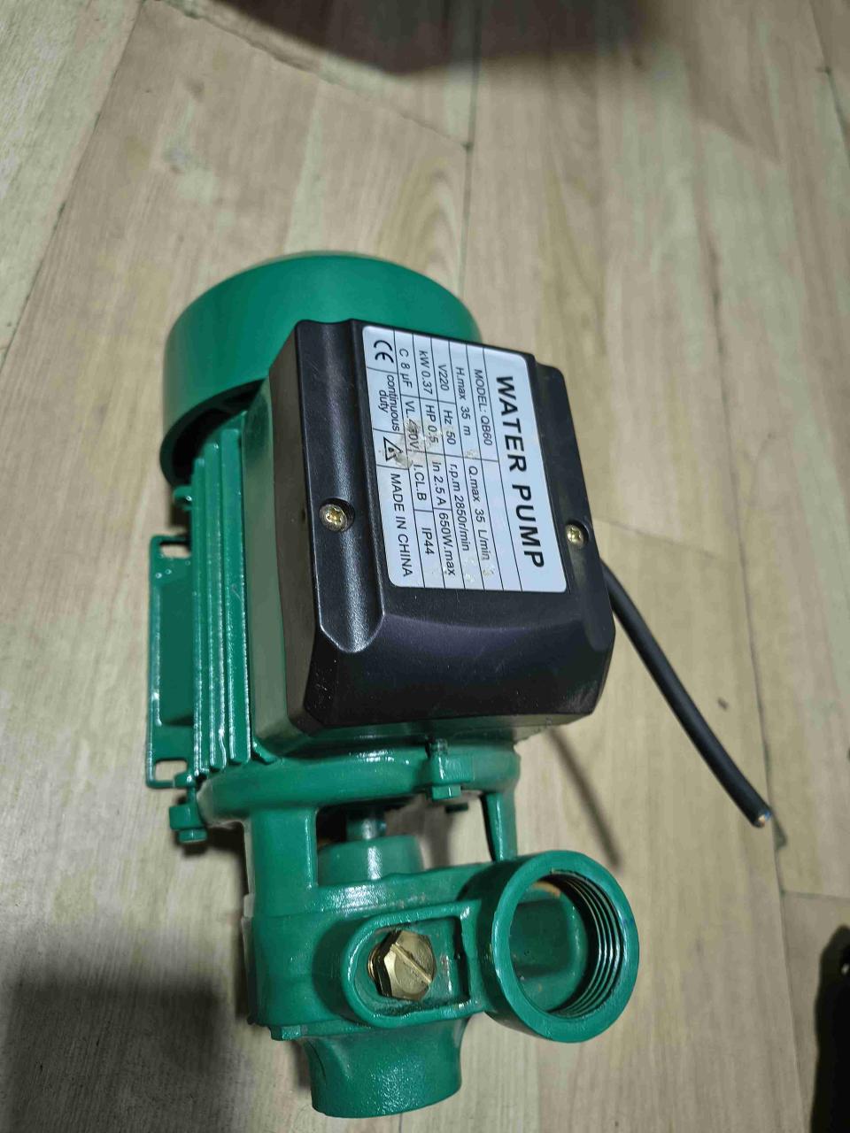 Bomba de agua periférica verde modelo QB60 - miniatura 5