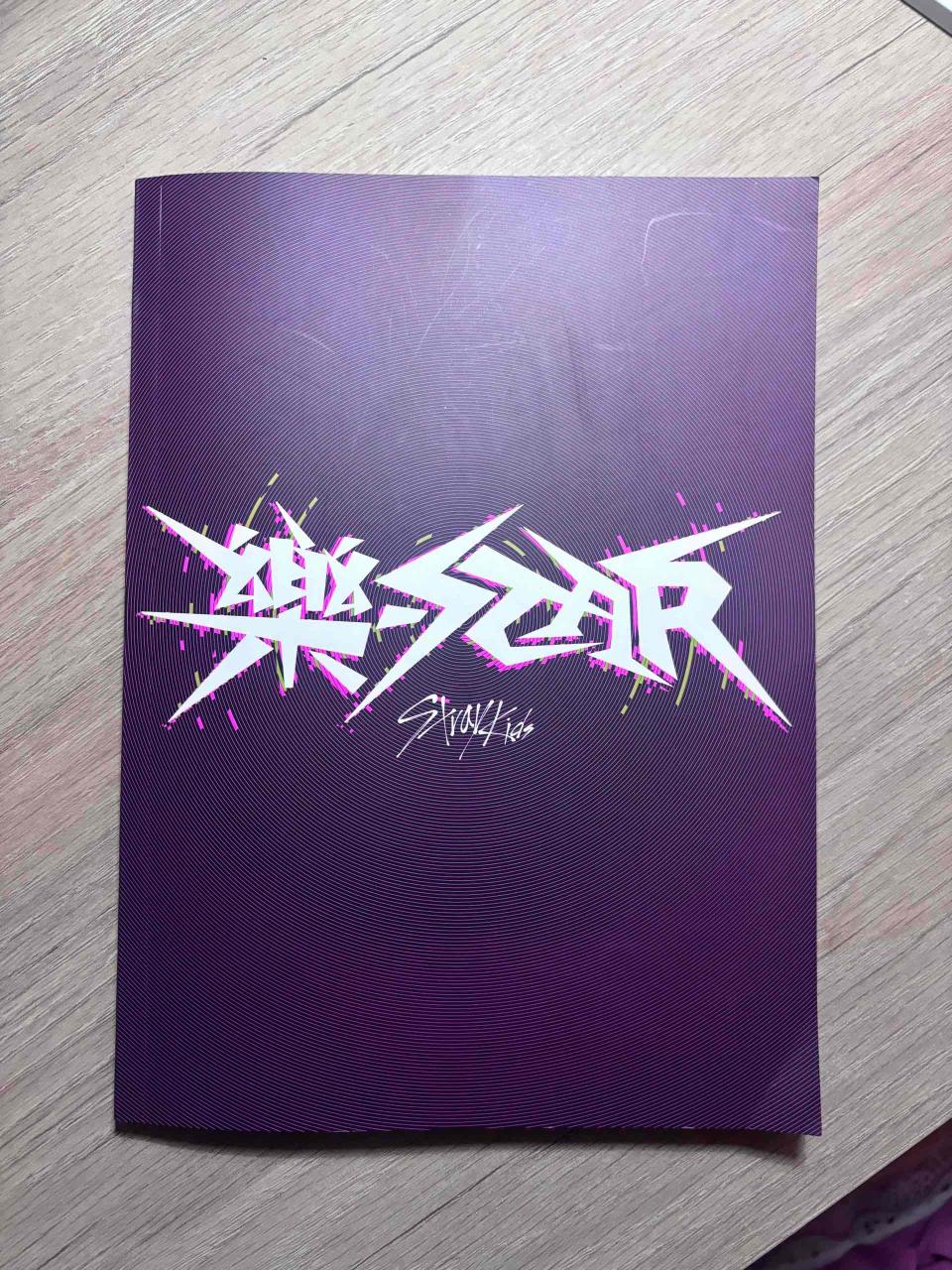 Álbum Stray Kids - Rock Star - miniatura 1