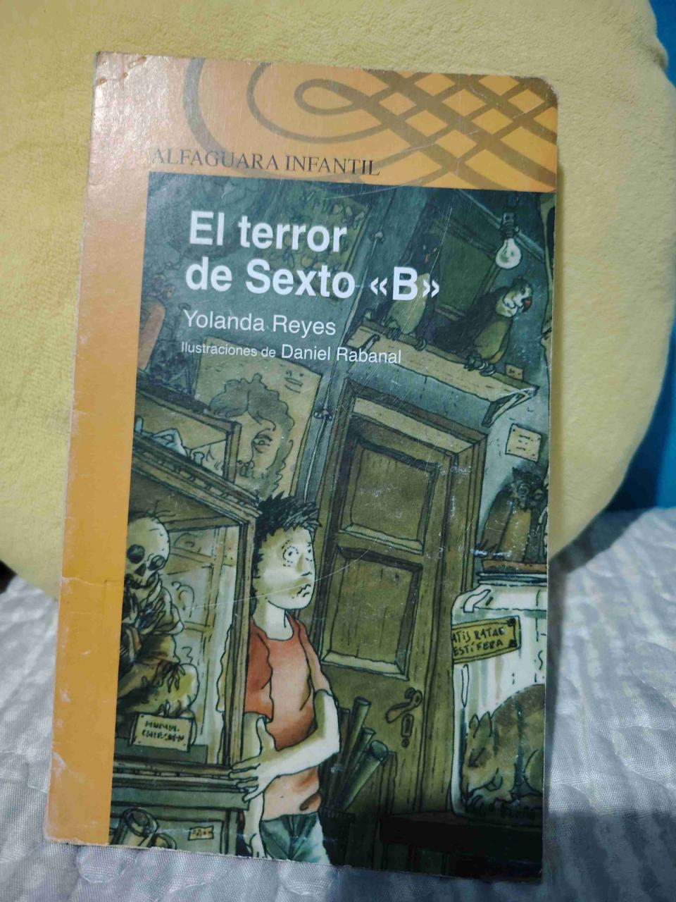 Libro infantil 'El terror de Sexto B' - miniatura 1