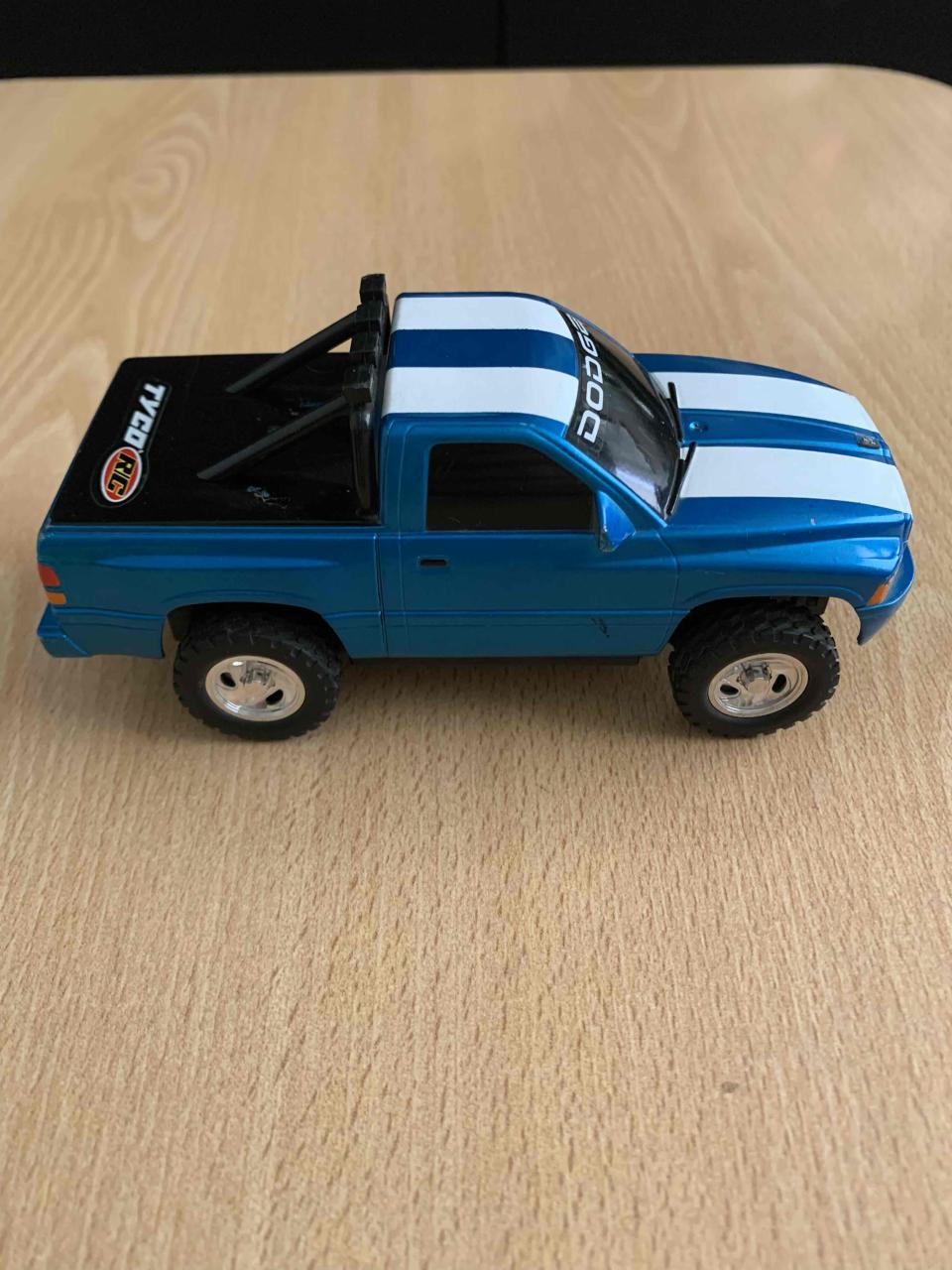 Camioneta radio controlada Tyco Hot wheels (1999) - miniatura 4