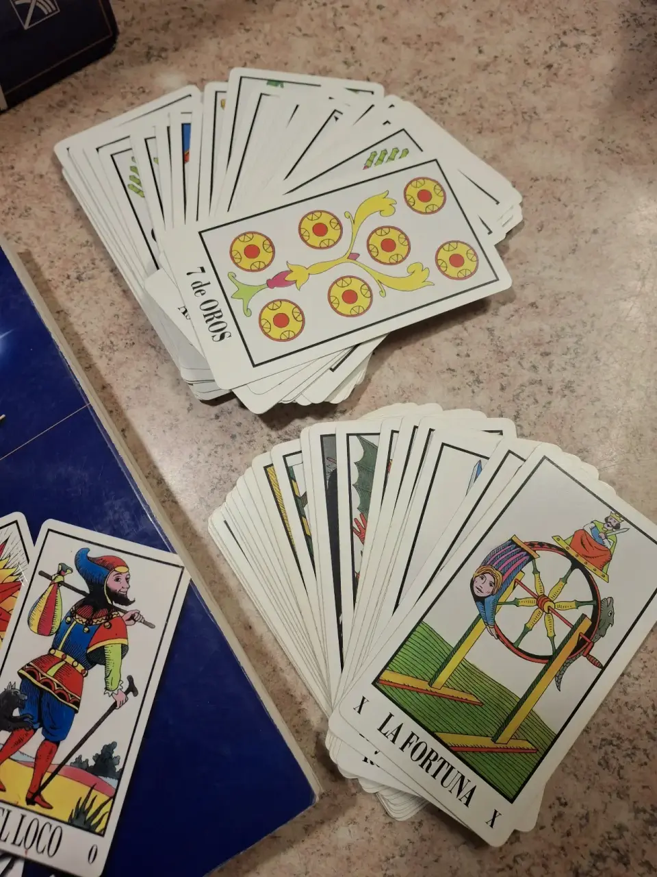 Tarot con libro y cartas - miniatura 4