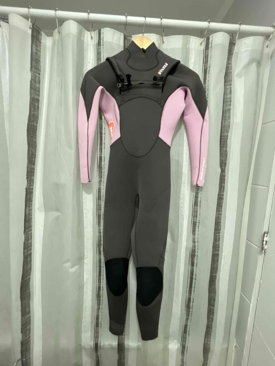 Traje de neopreno mujer gris con rosa - miniatura 1