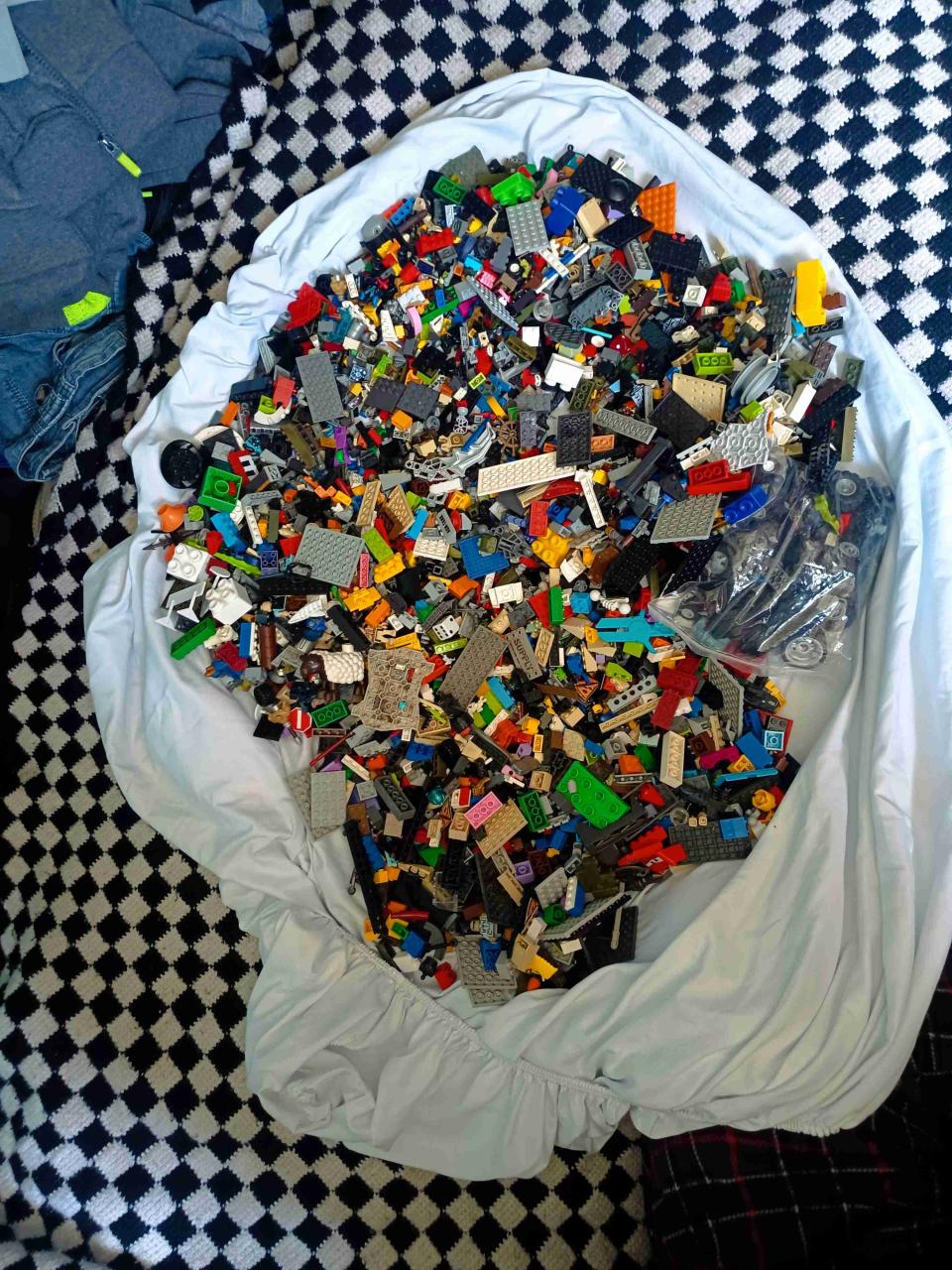 Lote de Legos piezas variadas +1000 piezas - miniatura 2