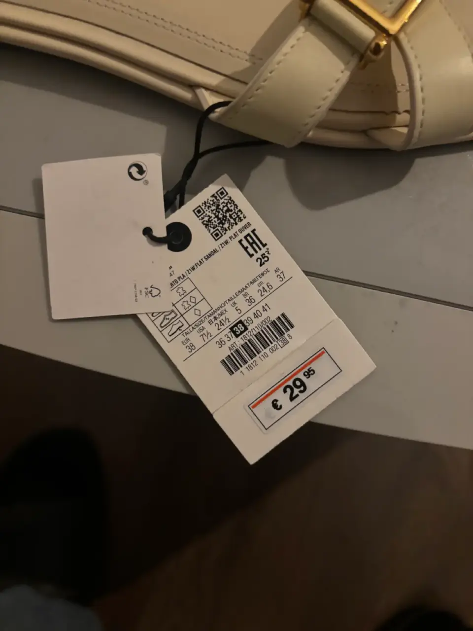 Sandalias planas color crema Zara - miniatura 4