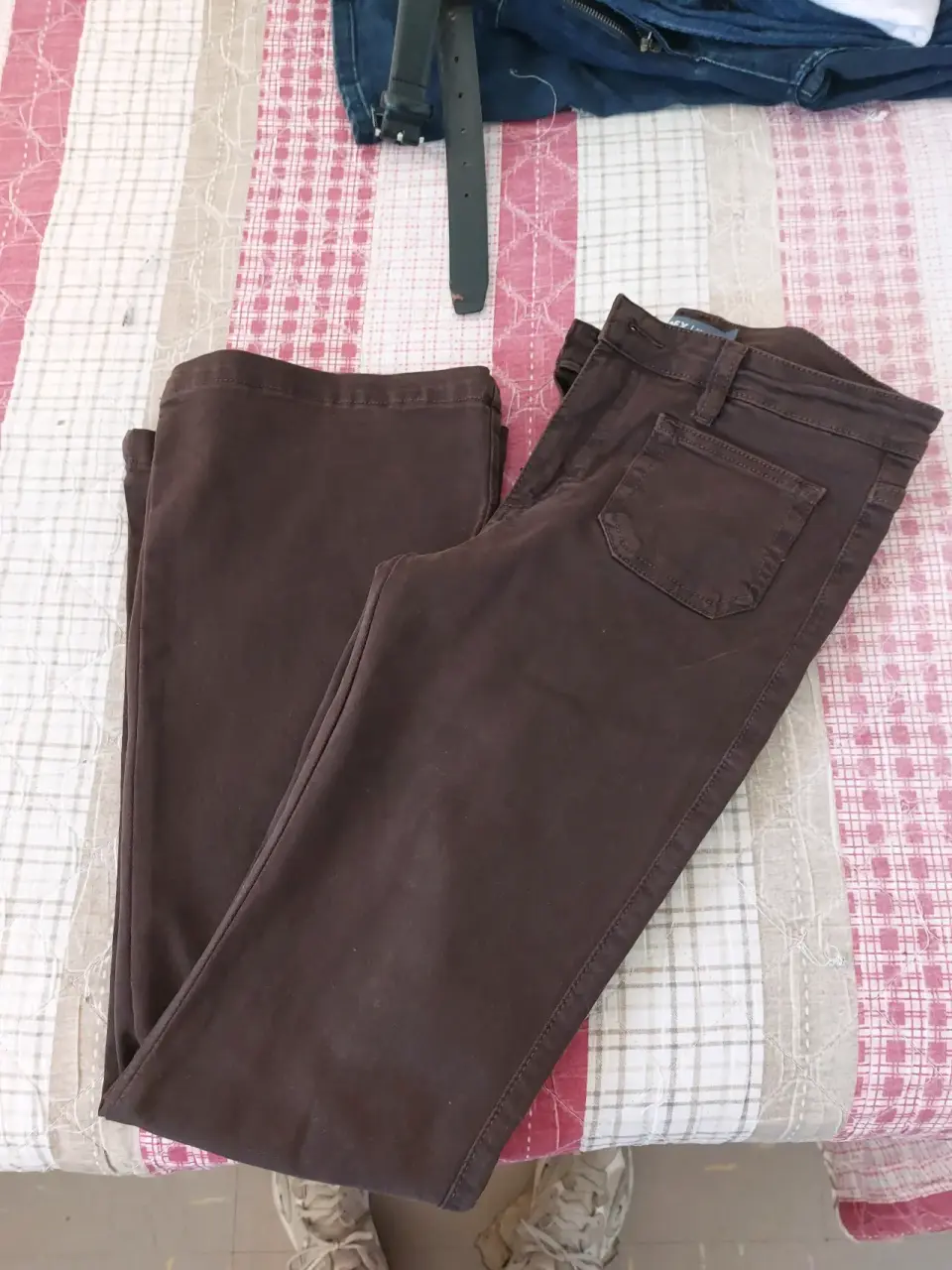 Pantalones acampanados marrones - miniatura 5