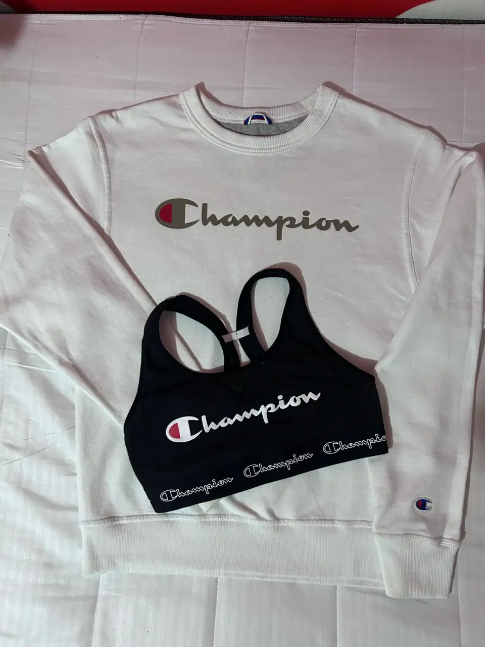 Polerón blanco Champion unisex y peto - miniatura 2