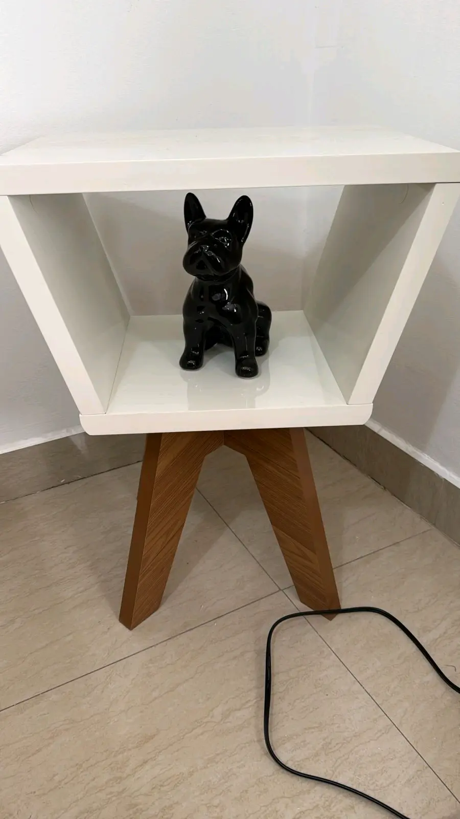 Mesa de centro blanca moderna con esquinero - miniatura 4