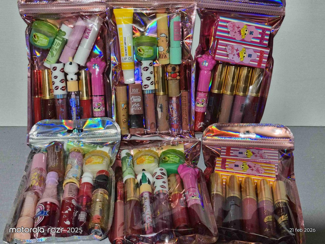 Set de brillos labiales variados 4 bolsas surtidas - miniatura 2