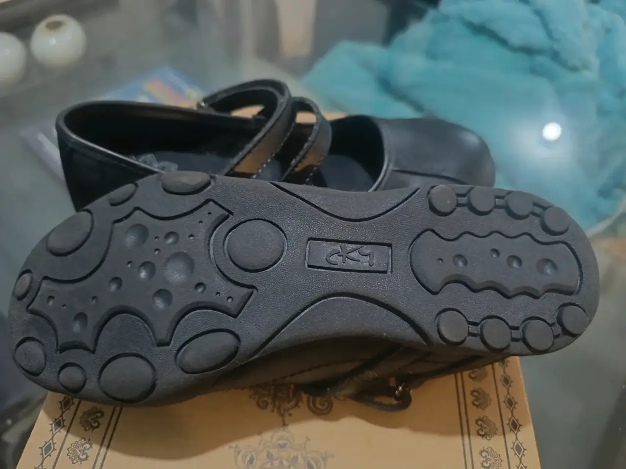 Zapatos escolares negros - miniatura 3