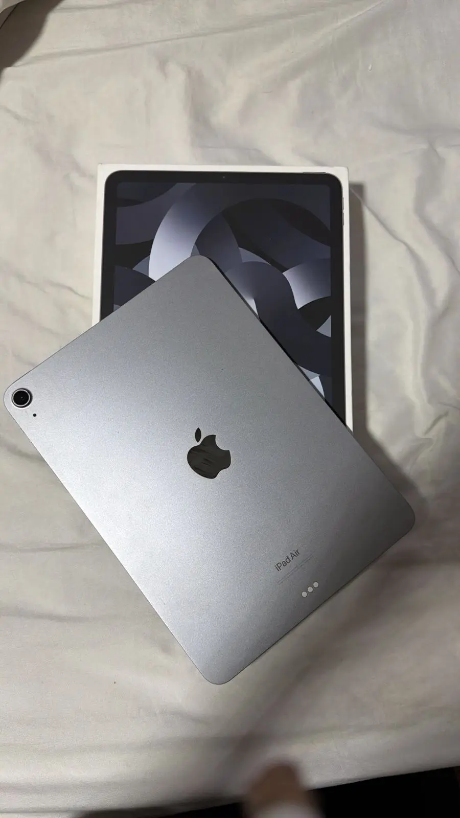 iPad Air gris en excelente estado - miniatura 1