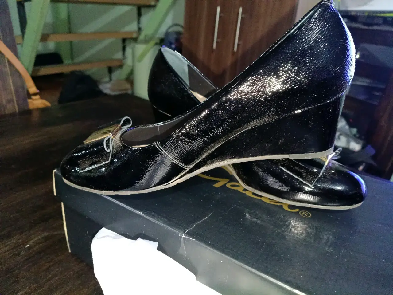 Zapatos negros elegantes - miniatura 3