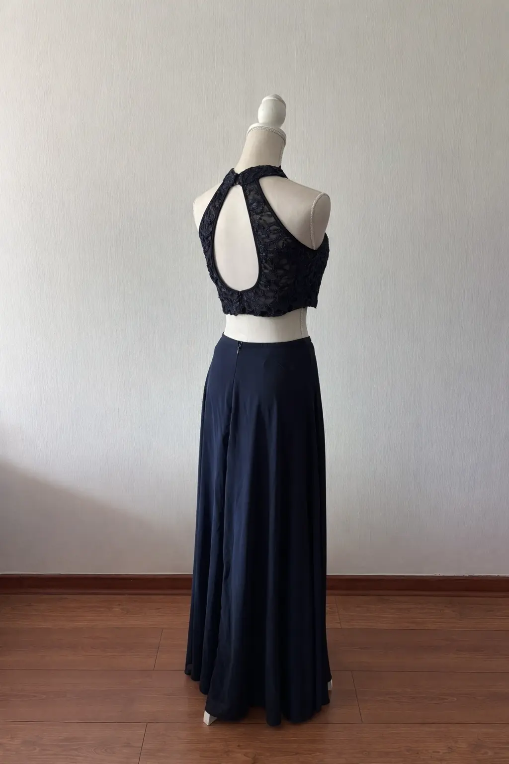 Traje 2 piezas de encaje azul oscuro - miniatura 2