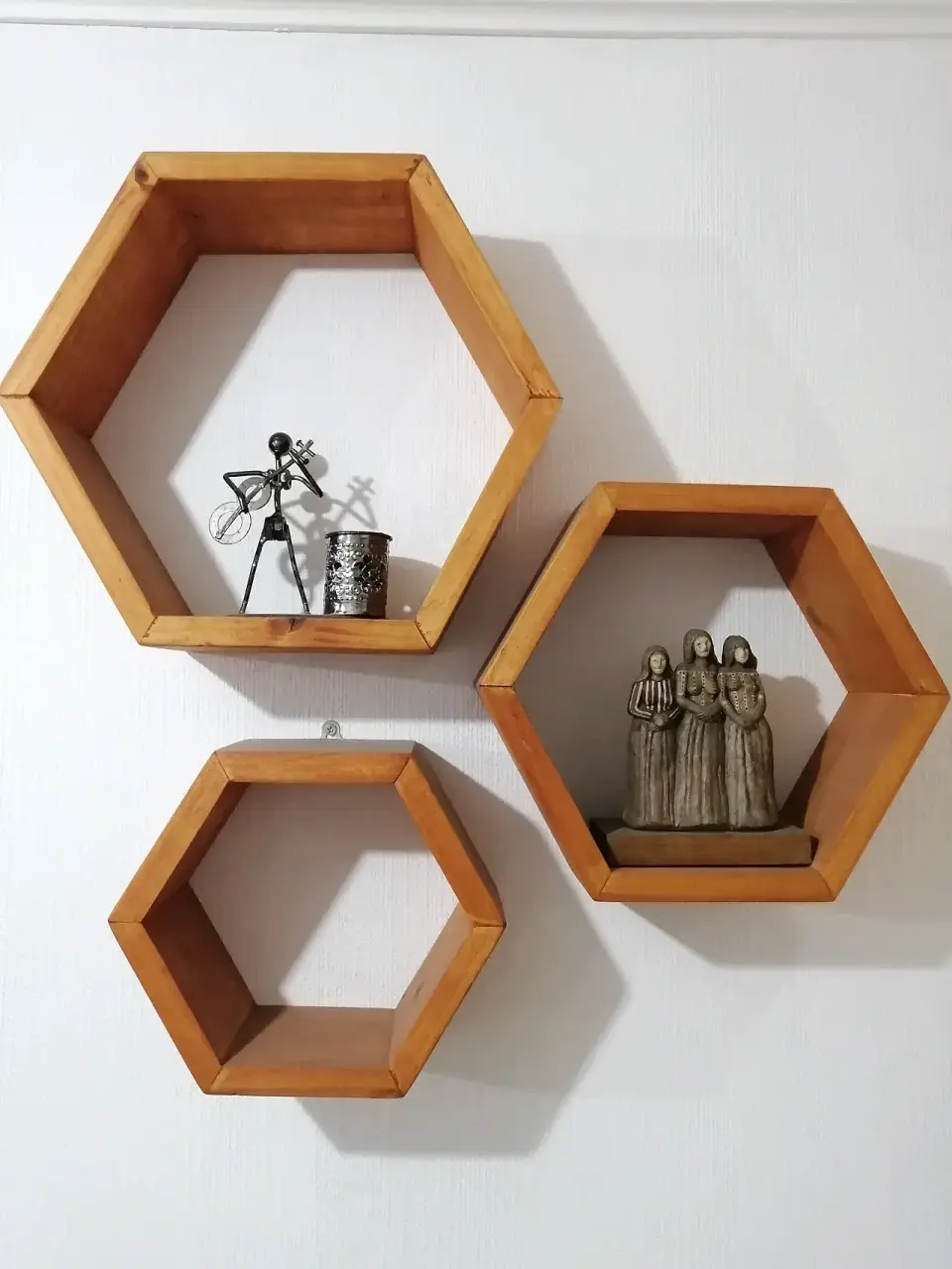 Set de repisas hexagonales de madera - miniatura 1