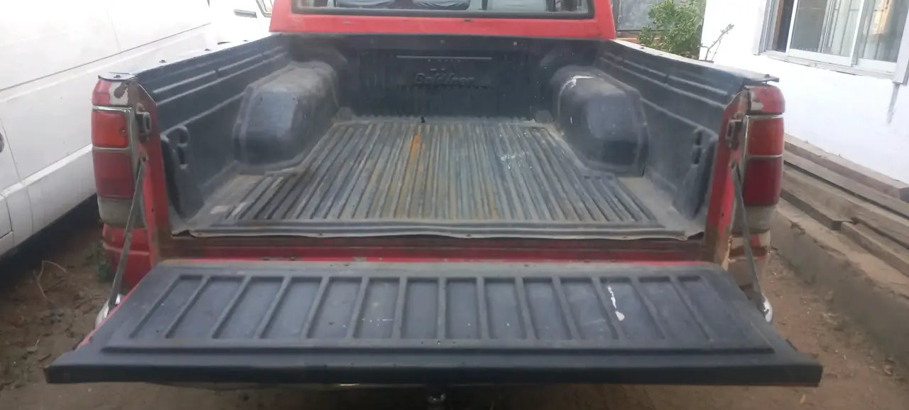 Chevrolet LUV DLX 2.3 4X4 1994 - miniatura 4