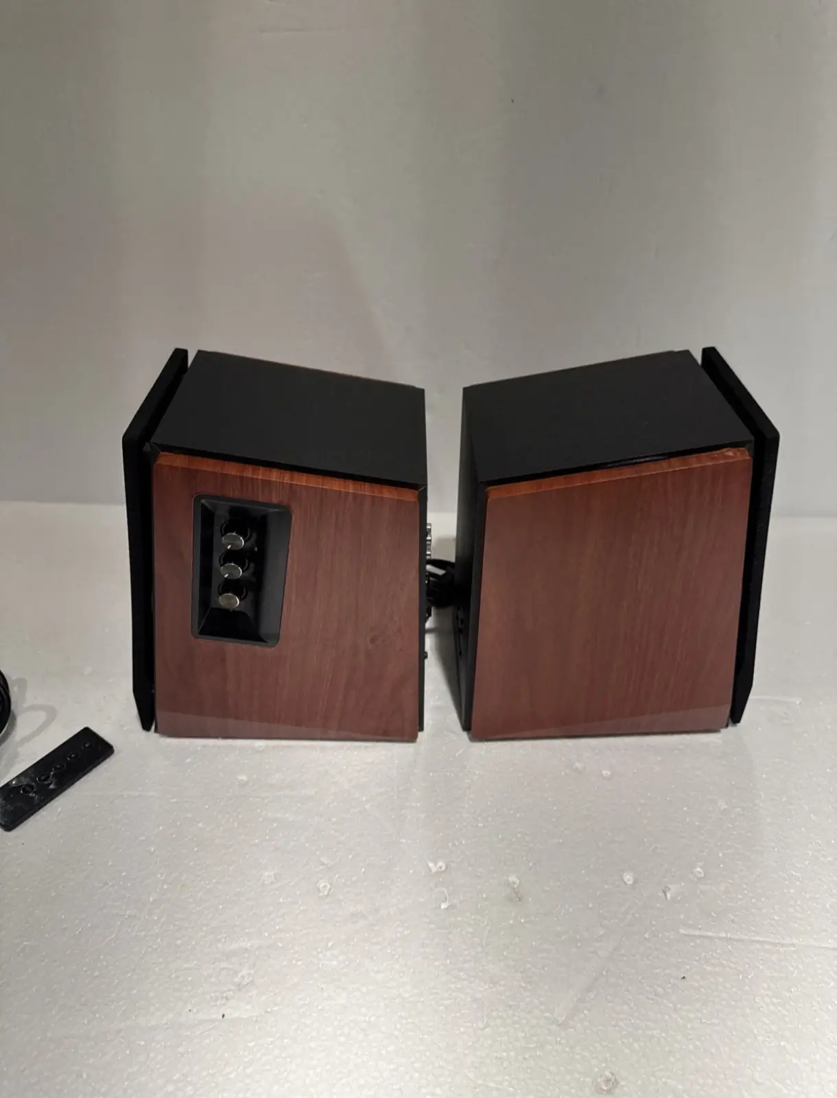 Parlantes Edifier R1700BT Bluetooth - miniatura 5